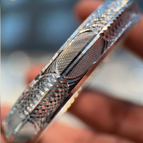 Men’s Silver Kara with Diamond Cutting – 52.97 g